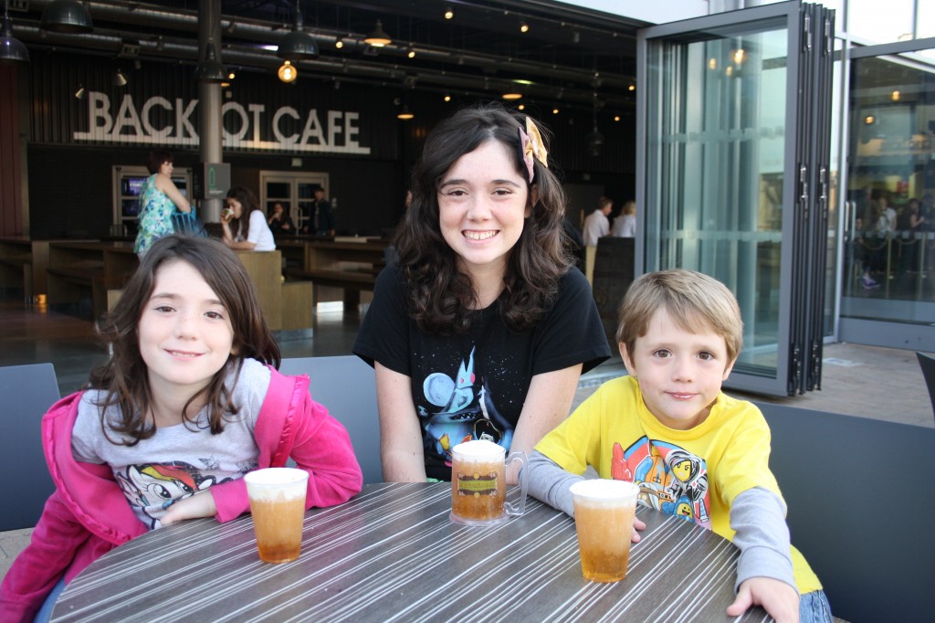 Butter Beer at Warner Brothers Studio Tour