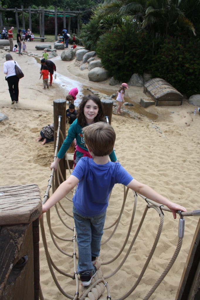 Kensignton Gardens - pirate ship