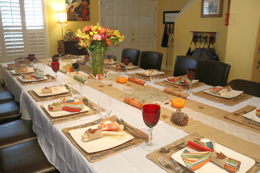 Frugal and Thrifty Thanksgiving Tablescaping
